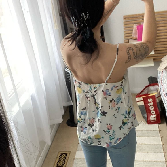 Floral flowers Aritzia camisole by Talula - Picture 4 of 5